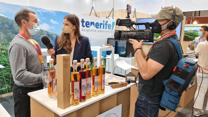 Un licor tinerfeño elaborado con tabaco de La Palma causa sensación en el Salón Gourmet 2021
