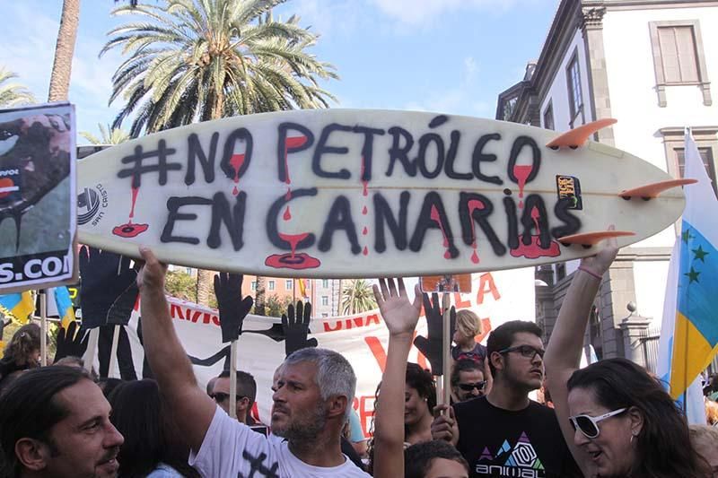 Manifestación contra las prospecciones petrolíferas en Las Palmas de Gran Canaria. (Brissón Reyes).