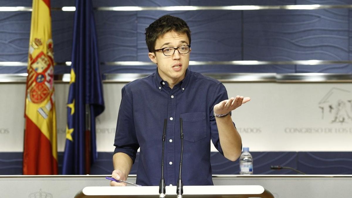 Errejón recrimina a Iglesias su proposición: "El Ayuntamiento de Madrid no es una parada en boxes para poner a nadie"