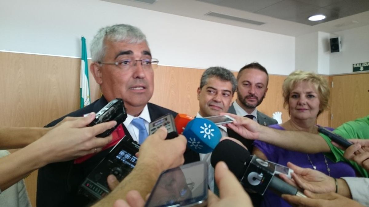 Arellano dice que presupuestos de Junta para 2016 incorporan la "anualidad completa" de fondos Feder para investigación