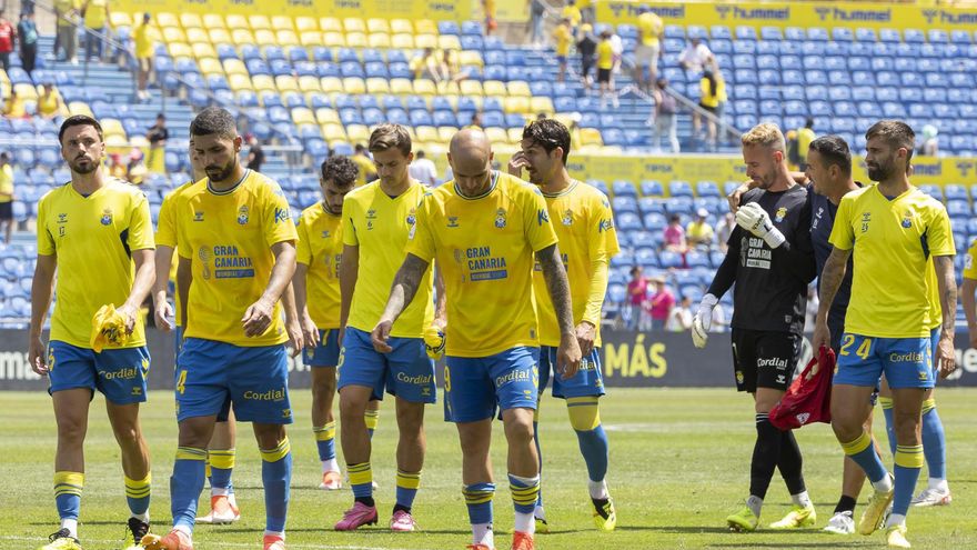 La expulsión de Coco castiga a la UD Las Palmas frente al Sevilla