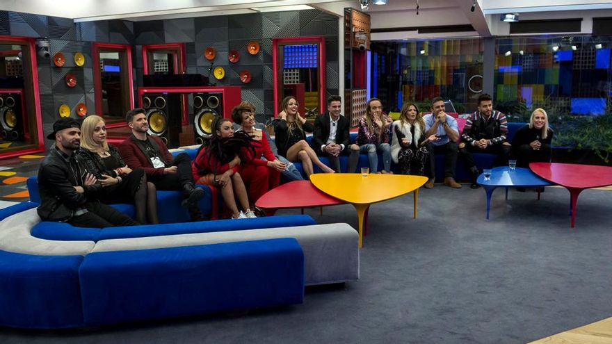 Momentos de la primera gala de GH VIP 5 - Los concursantes en el sofá