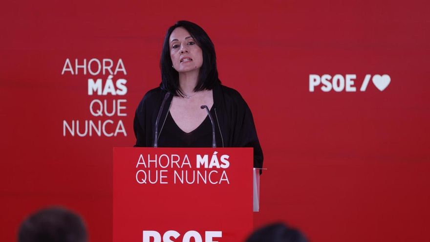 La secretaria de Organización del PSOE, Rebeca Torró Soler, ofrece una rueda de prensa tras la reunión de la Ejecutiva Federal que el partido celebra este lunes en la sede de Ferraz.