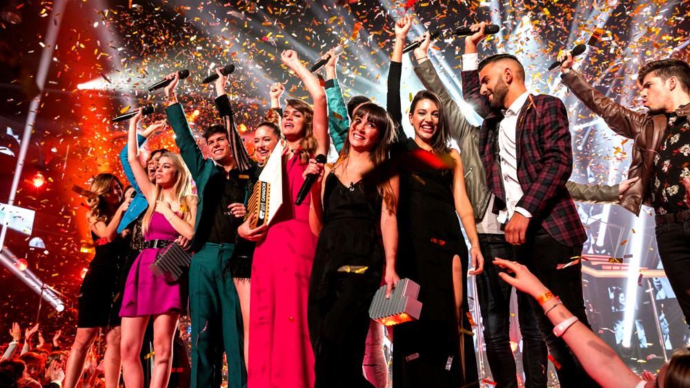 Todos los triunfitos, con su himno Camina en la final de OT