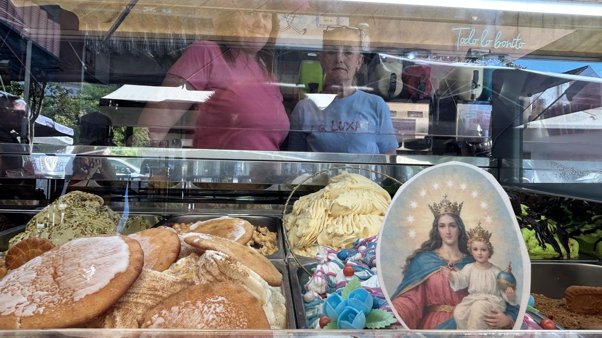 El original helado, junto al que se inspira en el Mostachón, el dulce típico del pueblo.