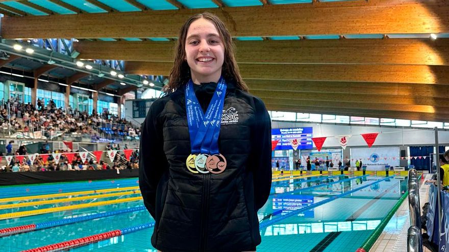 Helena Castillo logra tres medallas en el Nacional de natación