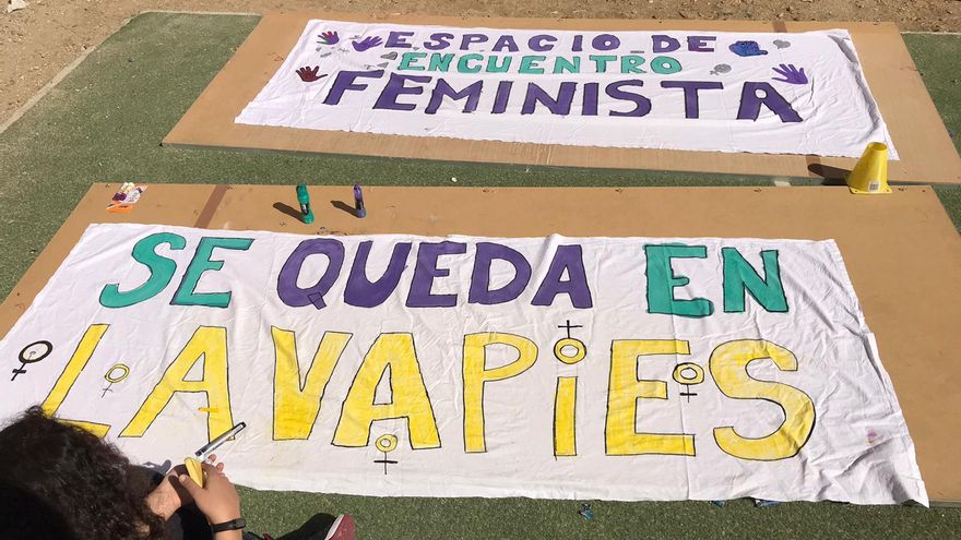 Vecinas de Lavapiés se conjuran para recuperar el nombre Feminista del espacio municipal de Ribera de Curtidores