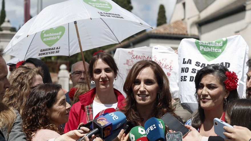 La ministra Mónica García, en la pradera de San Isidro, en Madrid.