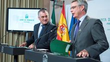 El consejero de Empleo, Javier Carnero, y el portavoz Juan Carlos Blanco.