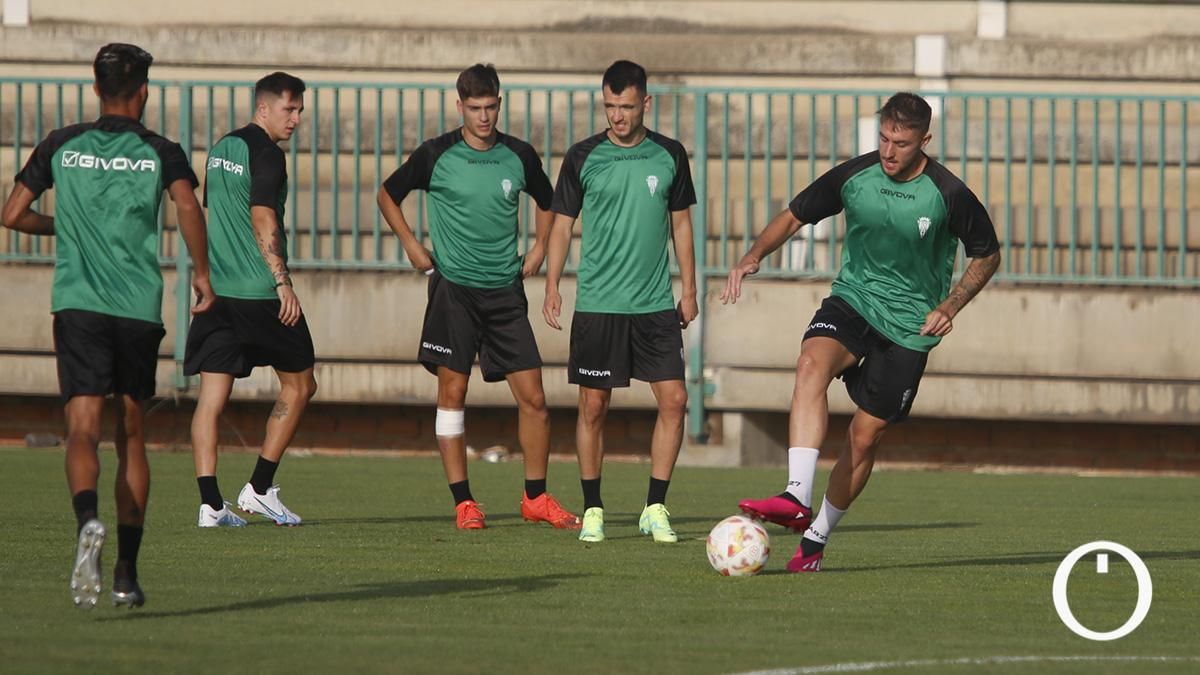 Primer entrenamiento del Córdoba CF tras las vacaciones