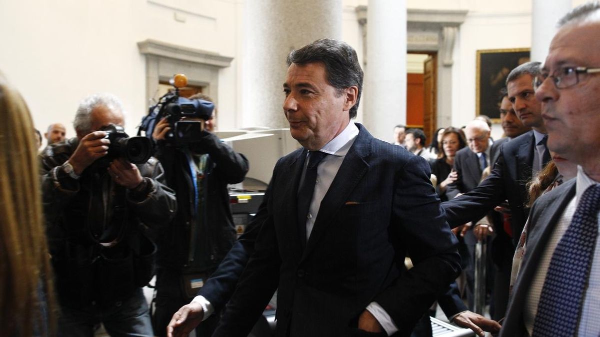 González dice que la conversación con dos comisarios evidencia el "objetivo claro" de "amedrentamiento"