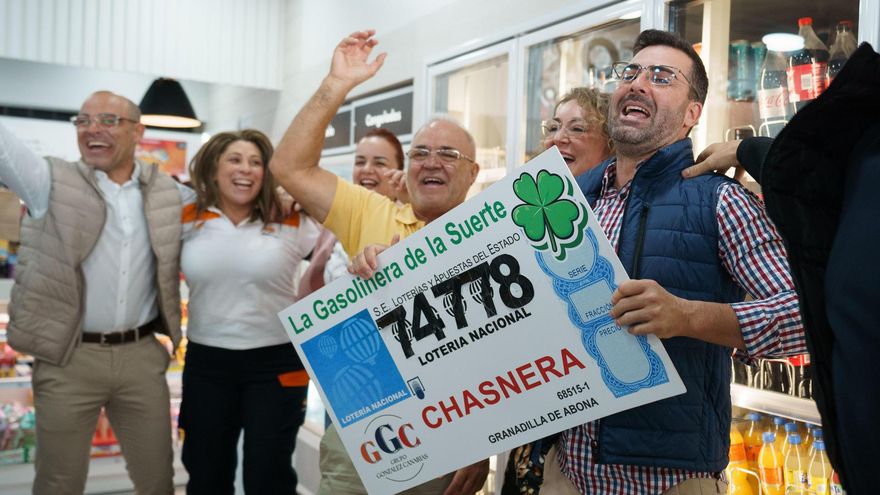 Canarias celebra la suerte de los premios de la Lotería de Navidad