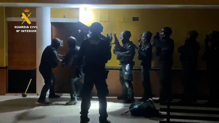 Detenidos por la Guardia Civil acusados del robo en una gasolinera de Palma del Río