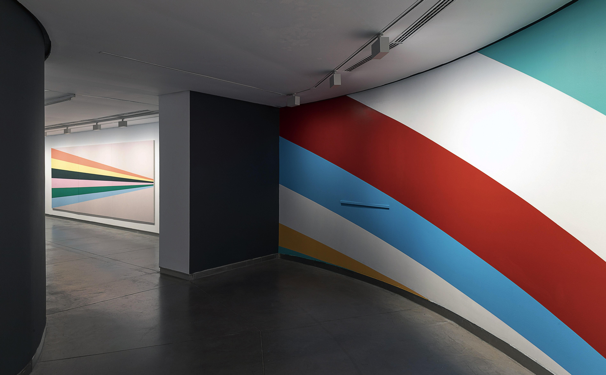 Vista de dos de las salas de la muestra