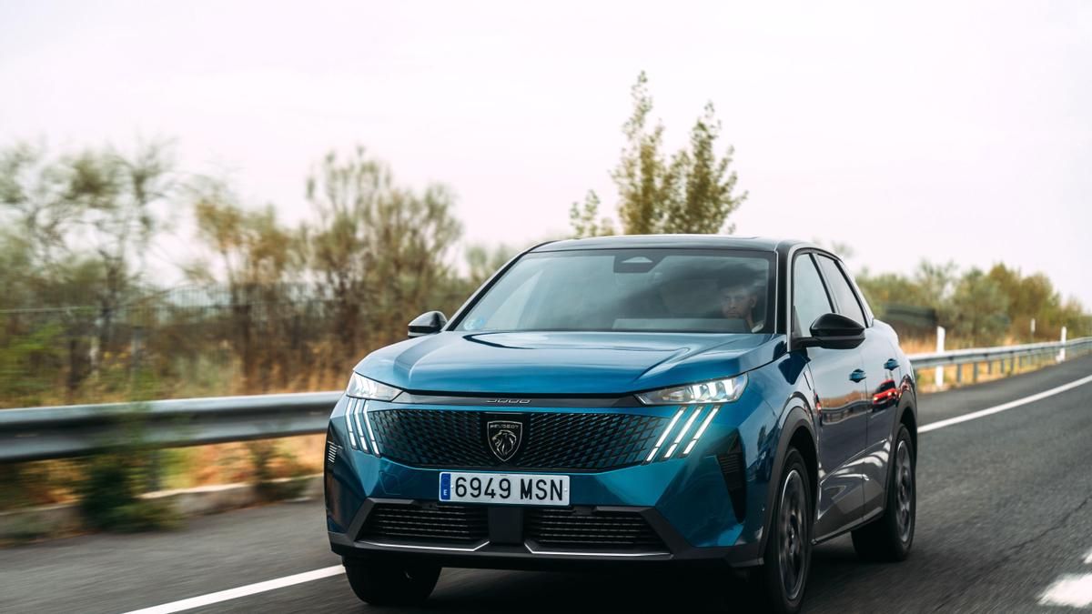 Peugeot 3008 Hybrid: la potencia justa y etiqueta Eco