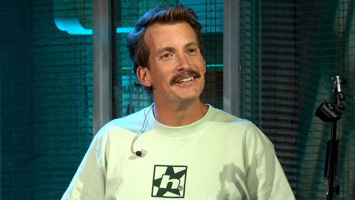 Grison salta de 'La Revuelta' a presentador en solitario en RTVE con el nuevo concurso 'El escondite'