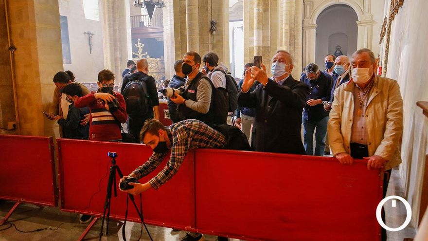 Veneración al Santísimo Cristo de la Misericordia y Nuestra Señora de las Lágrimas