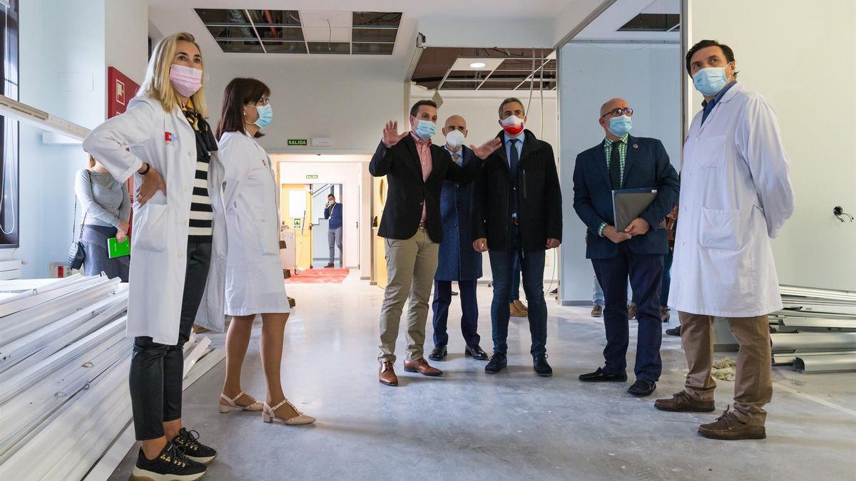 Visita a las obras de los pabellones de Valdecilla