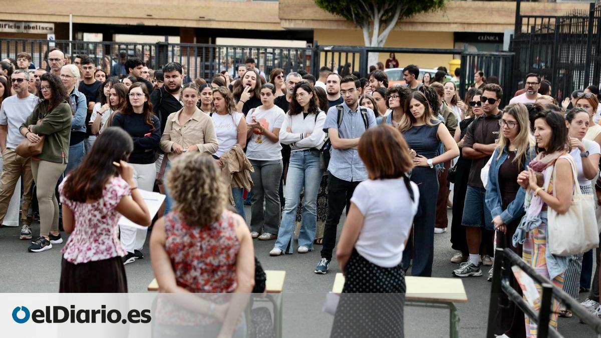 Over 8,200 Candidates Compete for 944 Teaching Positions in the Canary Islands Exams