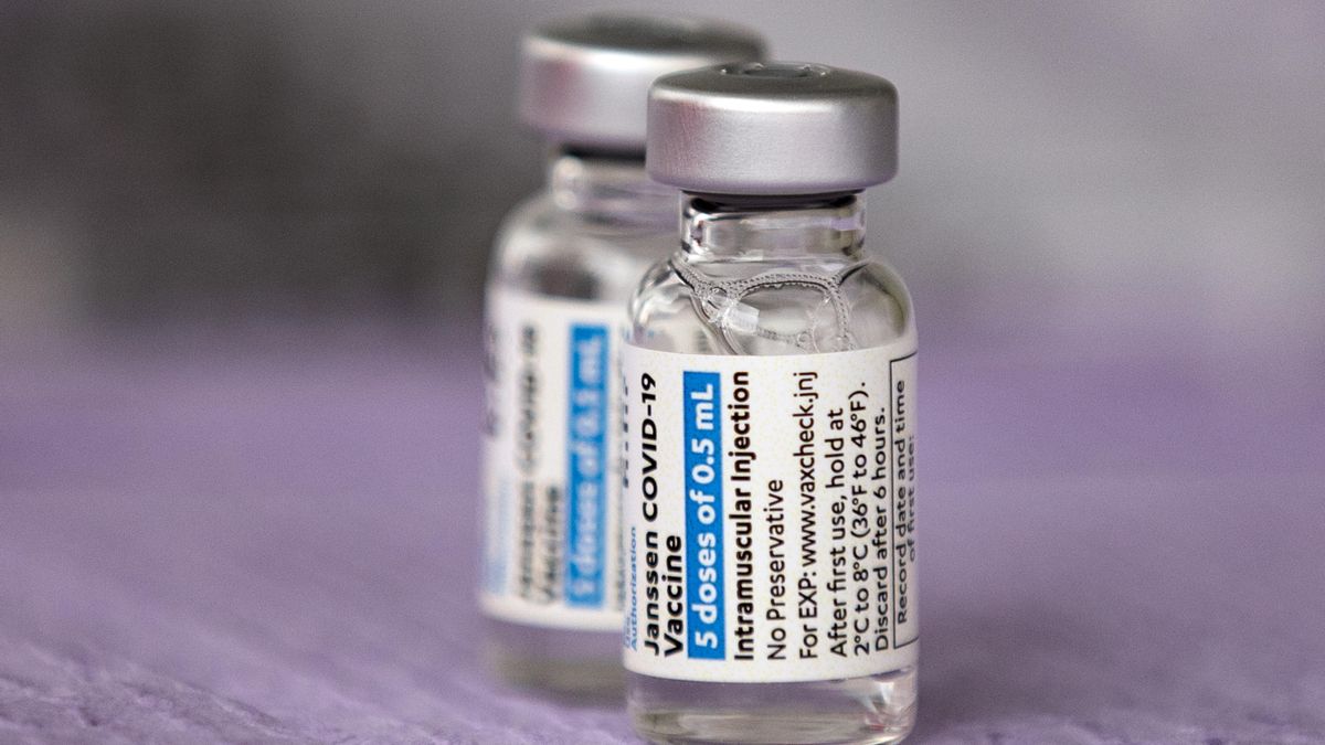 Vista de unas dosis de la vacuna contra la covid-19 de Janssen (Johnson & Johnson). EFE/Etienne Laurent/Archivo