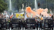 Taxistas frente al Congreso de los Diputados, durante la huelga de mayo de 2017.