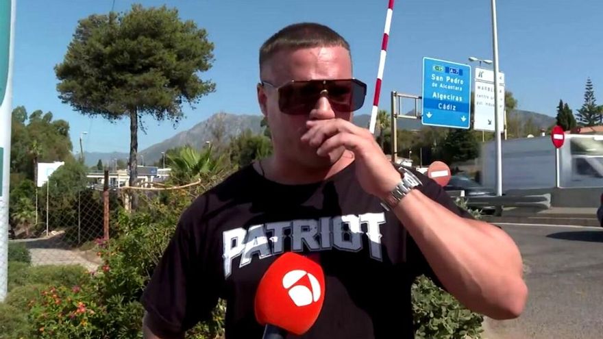 'Espejo Público' se desvincula y lamenta los comentarios racistas de un entrevistado con camiseta neonazi