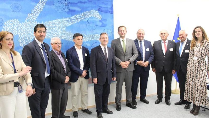 Page asegura que ha encontrado en su reunión con el comisario de Agricultura un “aliado declarado del campo”