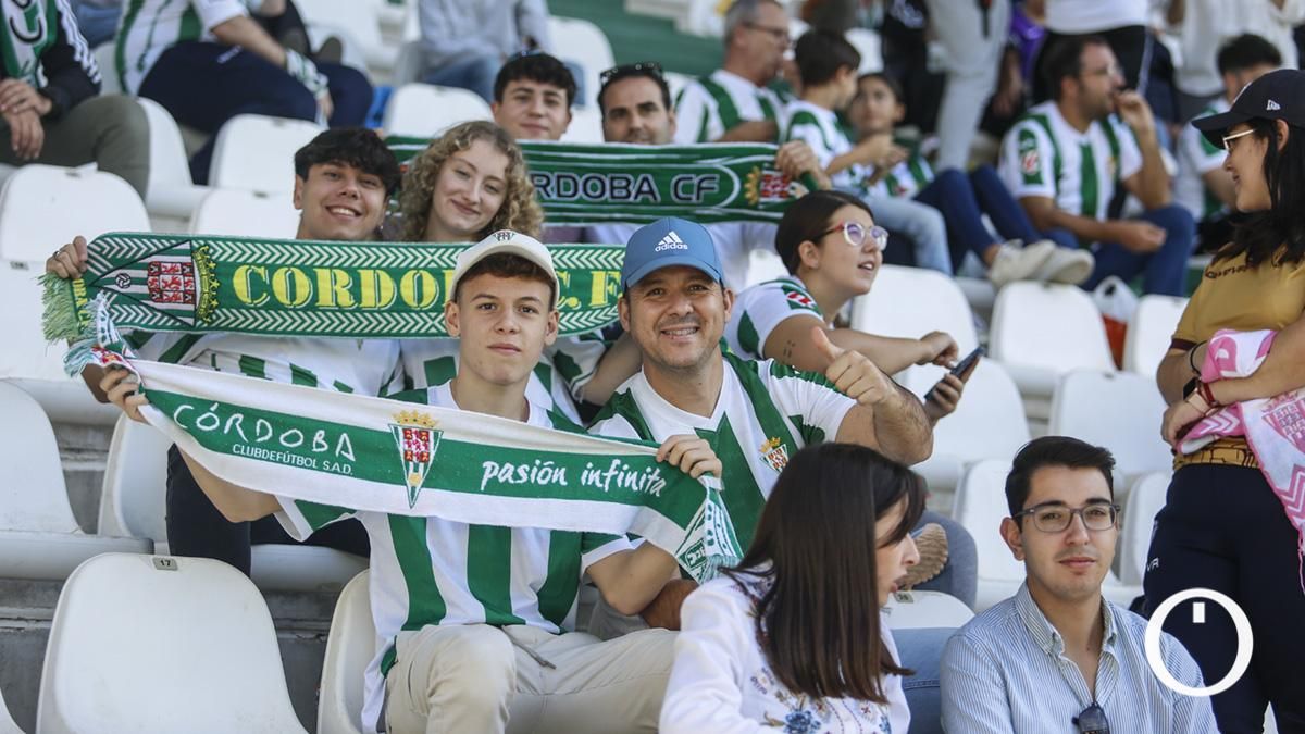 Grada Blanquiverde del Córdoba CF - CD Castellón