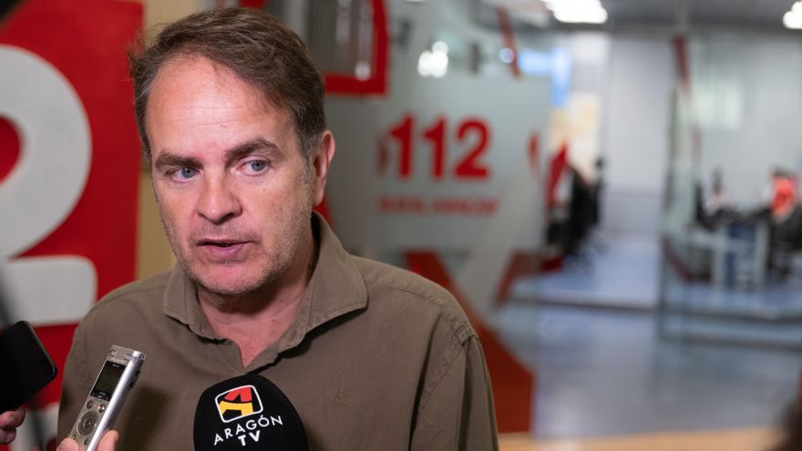 El consejero de Hacienda, Interior y Administración Pública, Roberto Bermúdez de Castro,  a la conclusión de la reunión del CECOPI celebrada este domingo en la Sala de Crisis del 112