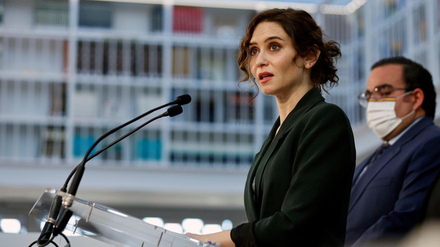 Ayuso pide un "giro absoluto" en el PP y dice que lo sucedido no puede "salir gratis"