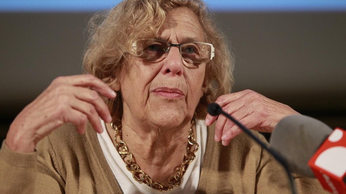 Carmena admite que cometió un "lapsus línguae" cuando se refirió a ETA como "movimiento político": "Metí la pata"