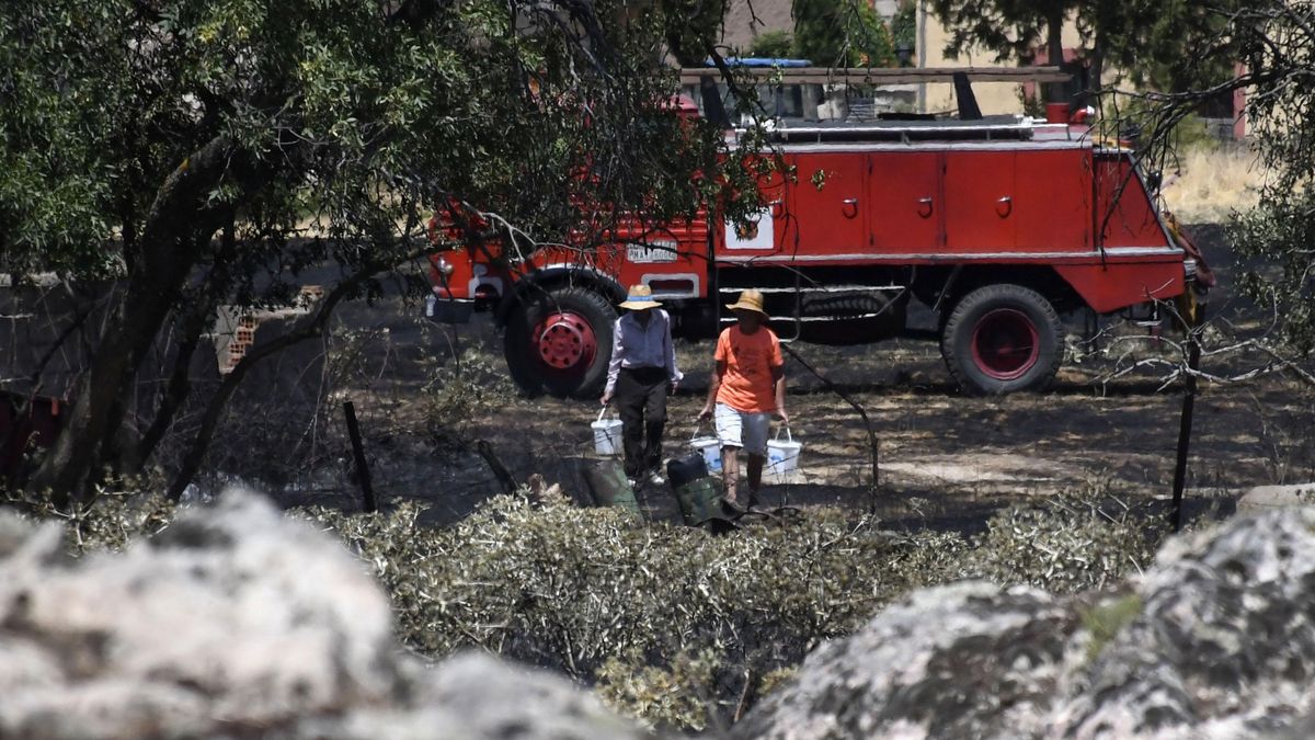 El incendio de Brieva pierde virulencia y los vecinos de dos municipios que permanecían evacuados regresan a sus casas
