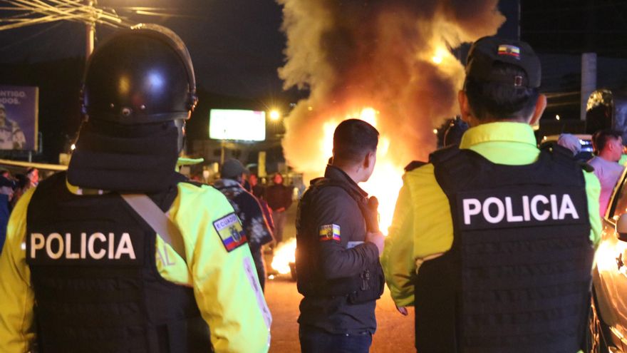 Declaran estado de excepción en siete provincias de Ecuador, "por grave conmoción interna"