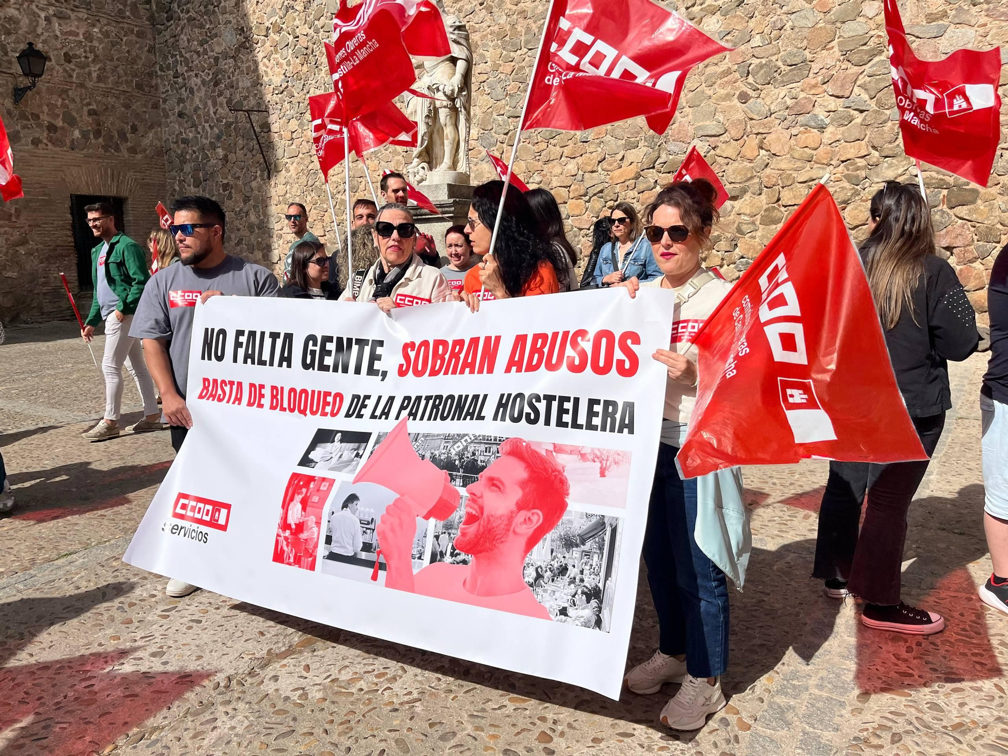 Manifestantes de CCOO Castilla-La Mancha en Toledo.