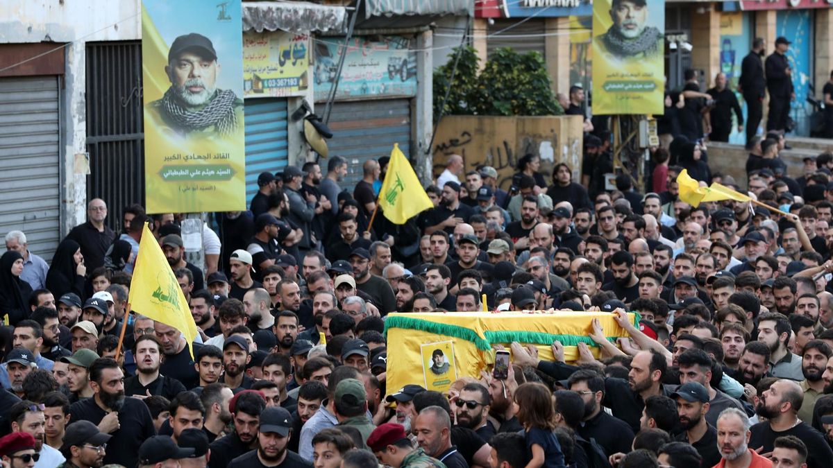 Funeral del líder militar de Hizbulá asesinado por Israel en Beirut, el 24 de noviembre de 2025.