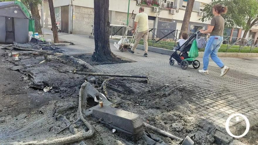 Córdoba afronta la peor oleada de quema de contenedores desde hace siete años