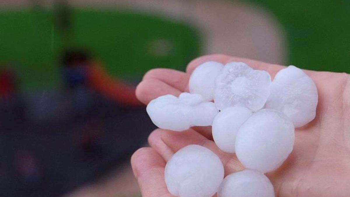 Aviso por lluvias, tormentas y granizo este miércoles en el sur de Badajoz, Tierra de Barros y La Serena