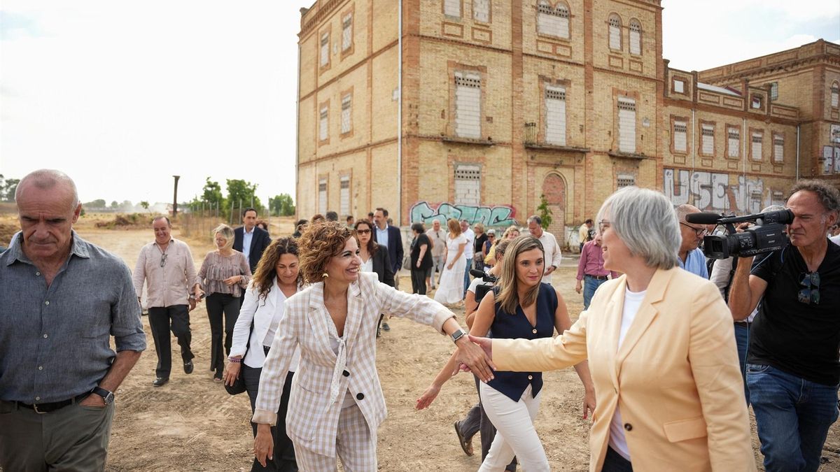 El PSOE contrapone sus pisos "asequibles" y con blindaje anti fondos buitres en Sevilla frente a las "VPO para ricos" del PP