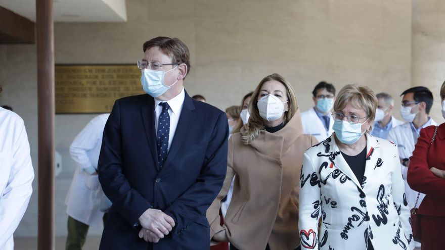 El president de la Generalitat Valenciana, Ximo Puig, junto a la consellera de Sanidad, Ana Barceló.