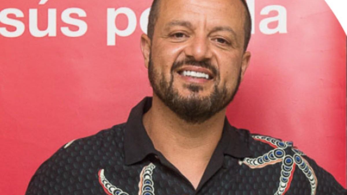 Don Guti protagoniza un nuevo ‘Café-Diálogo’ en León con historias y tradición oral