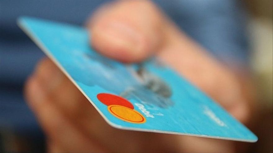 Una jueza anula un contrato de una tarjeta 'revolving' por falta de transparencia