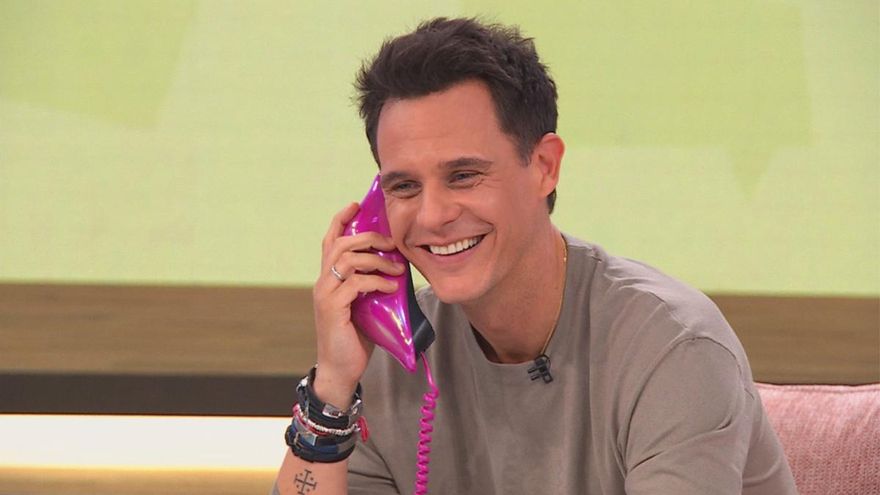 Christian Gálvez se estrenó en 'La tarde de Telemadrid' con una llamada sorpresa y su encuentro con Karina