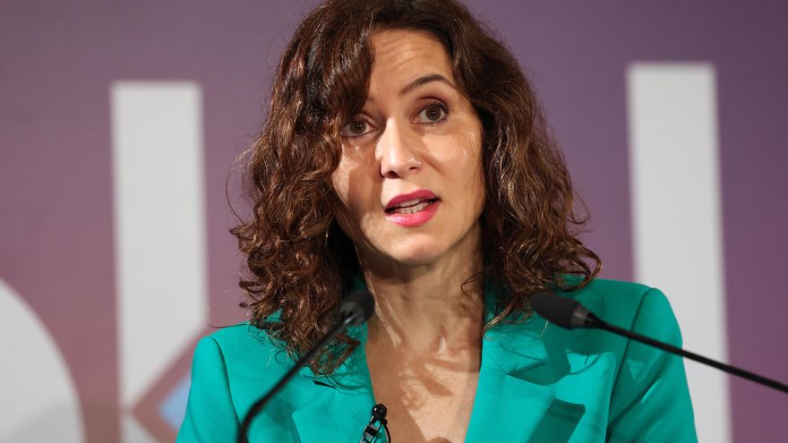 La presidenta de la Comunidad de Madrid, Isabel Díaz Ayuso, inaugura el II Foro Económico Oklíderes, en el hotel The Westin Palace