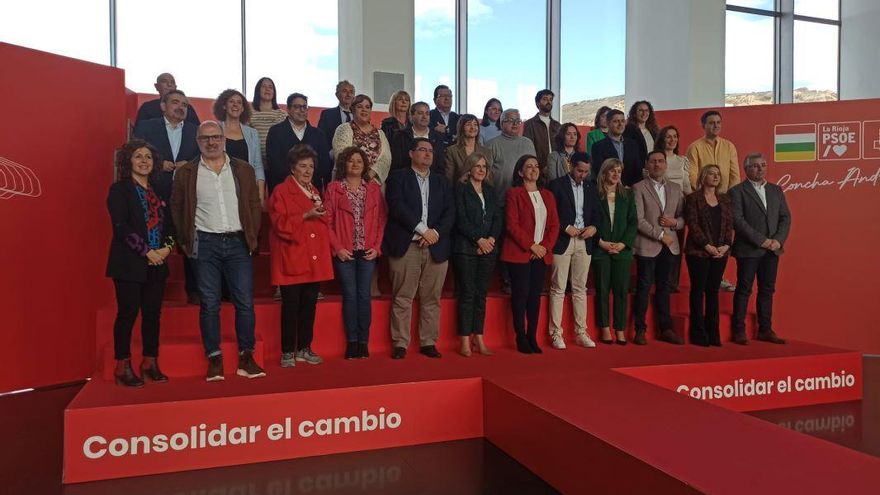 28M: El PSOE presenta los 33 nombres de su lista autonómica