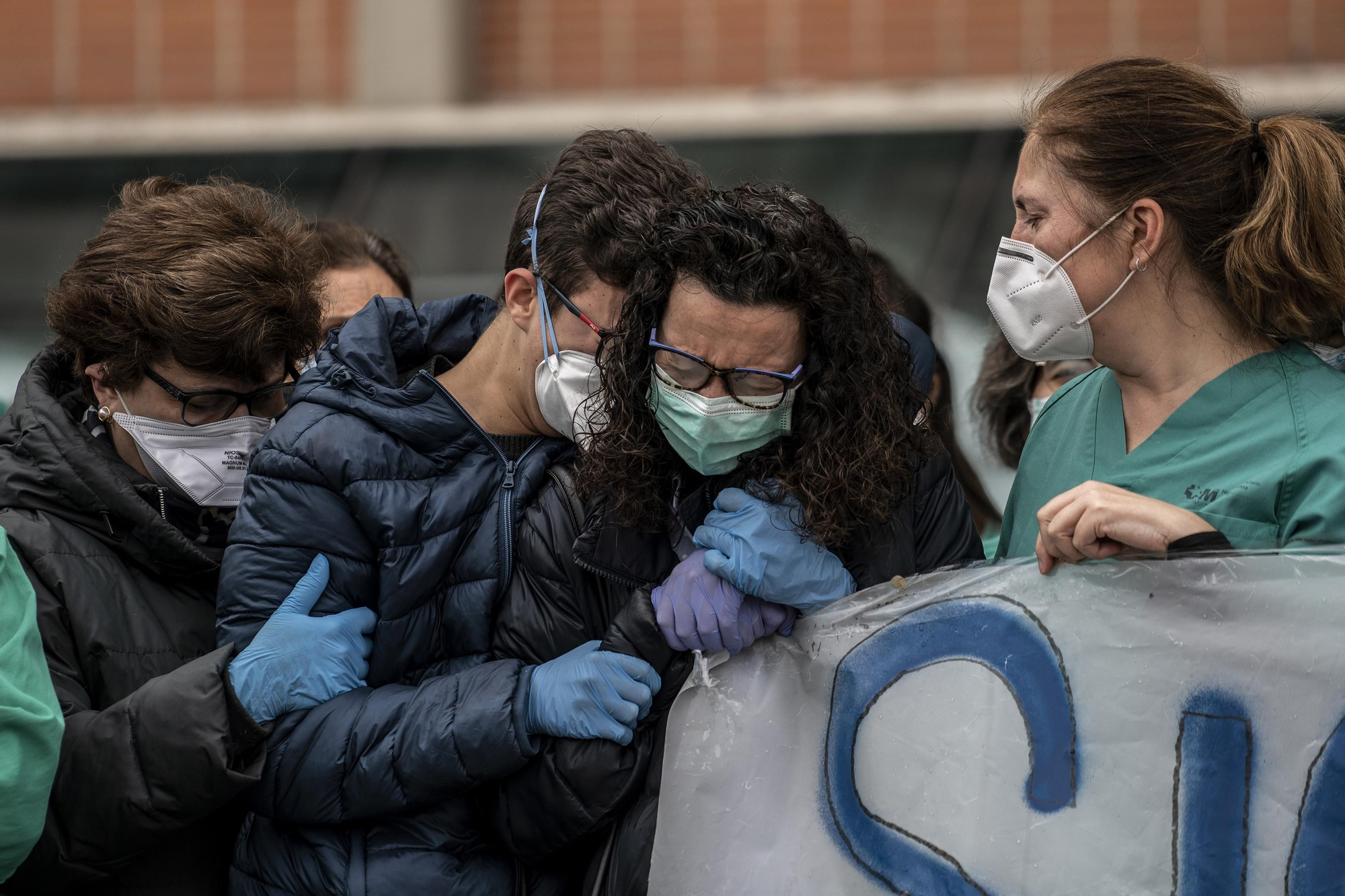 Acto homenaje a Esteban, el enfermero fallecido con coronavirus del Hospital Severo Ochoa