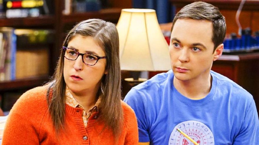 La nueva serie de 'The Big Bang Theory' ficha al gran rival de Sheldon mientras espera el visto bueno para su rodaje