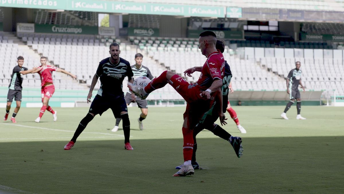 Las imágenes del Córdoba CF - Betis Deportivo de pretemporada