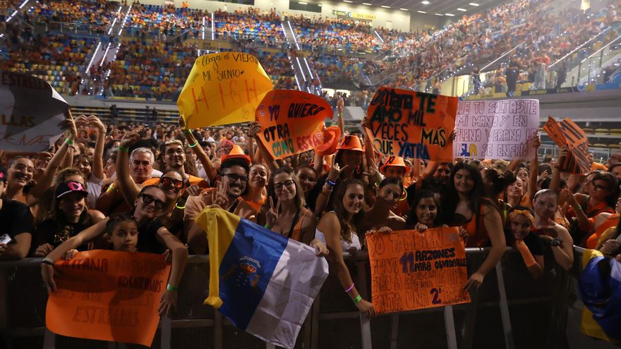 Público asistente al concierto de Aitana este viernes en Gran Canaria
