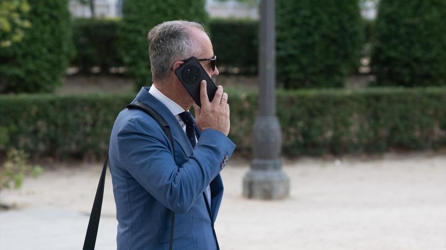 El comisario Andrés Manuel Gómez Gordo a su llegada a la Audiencia Nacional, a 24 de junio de 2026, en Madrid (España).