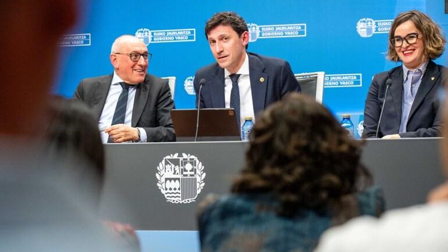 El Parlamento Vasco afea a la Diputación de Bizkaia que no responda a solicitudes de información